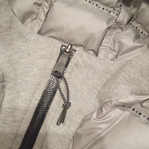 NIKE Tech Fleece Aeroloft Parka Jacket Small - Picture 5 of 11